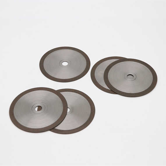 Resin cutting discs for carbide machining