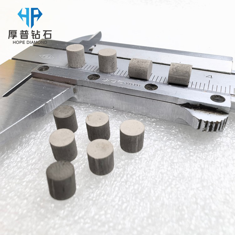D5*5mm Super Solid PCBN Turning Inserts for External Turning Tool CNC Lathe Nickel Plating Processing Gray Cast Iron