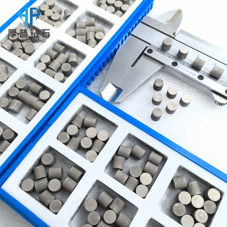 D5*5mm Super Solid PCBN Turning Inserts for External Turning Tool CNC Lathe Nickel Plating Processing Gray Cast Iron