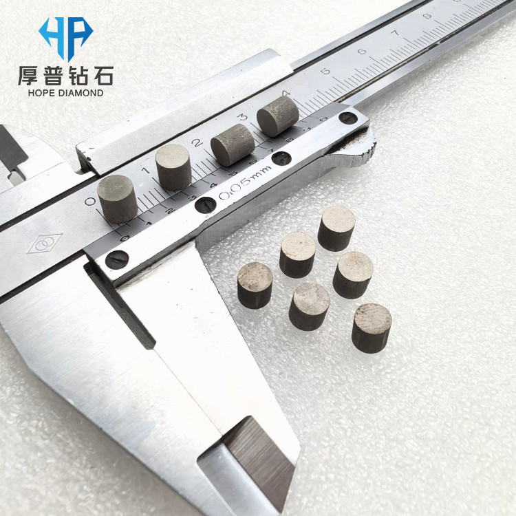 D5*5mm Super Solid PCBN Turning Inserts for External Turning Tool CNC Lathe Nickel Plating Processing Gray Cast Iron