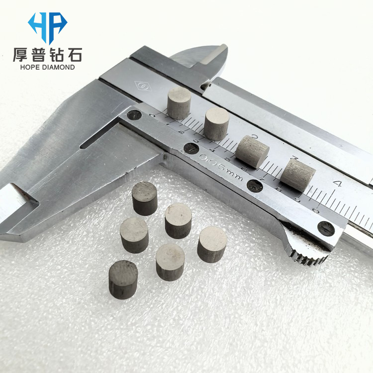D5*5mm Super Solid PCBN Turning Inserts for External Turning Tool CNC Lathe Nickel Plating Processing Gray Cast Iron