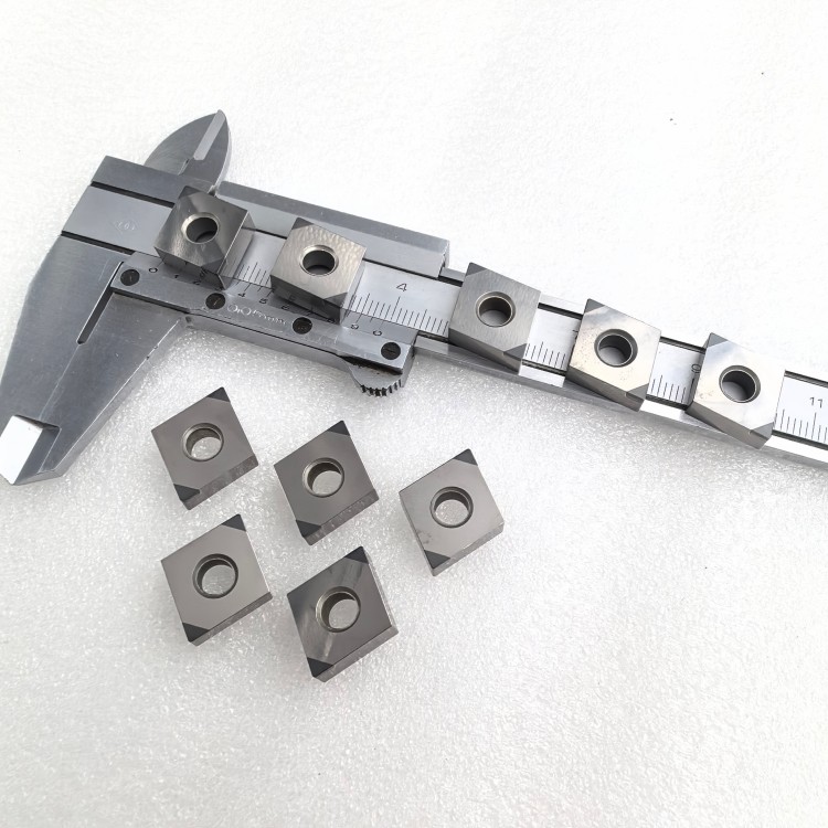 CNGA120404S01020 CNC PCBN Turning Insert TNGA TNMG VNMG CNMG Solid CBN Inserts for Hardened Steel Cast Iron