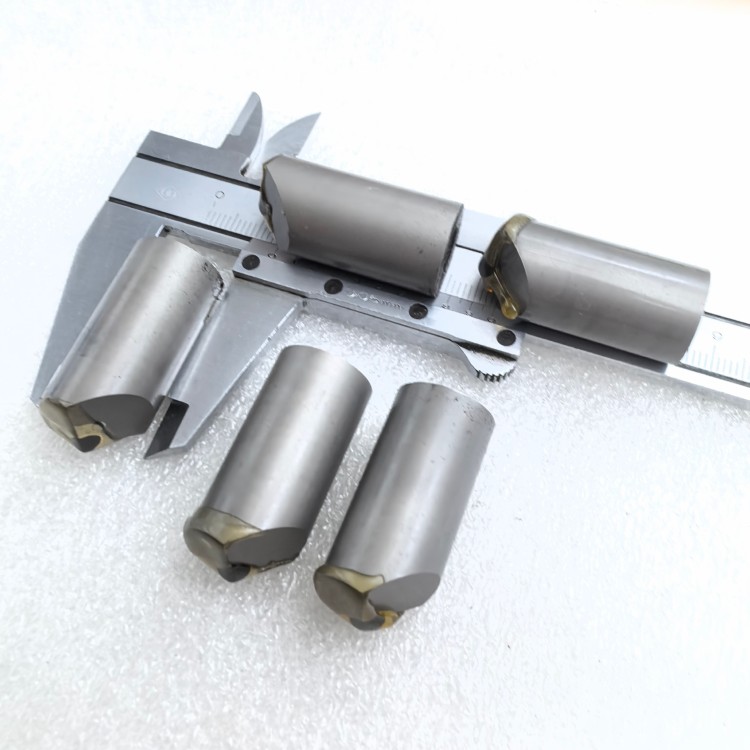 P0132.00 CNC PCBN Turning Insert TNGA TNMG VNMG CNMG Solid CBN Inserts for Hardened Steel Cast Iron