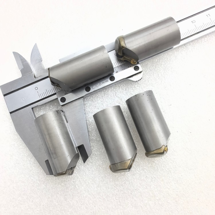 P0132.00 CNC PCBN Turning Insert TNGA TNMG VNMG CNMG Solid CBN Inserts for Hardened Steel Cast Iron