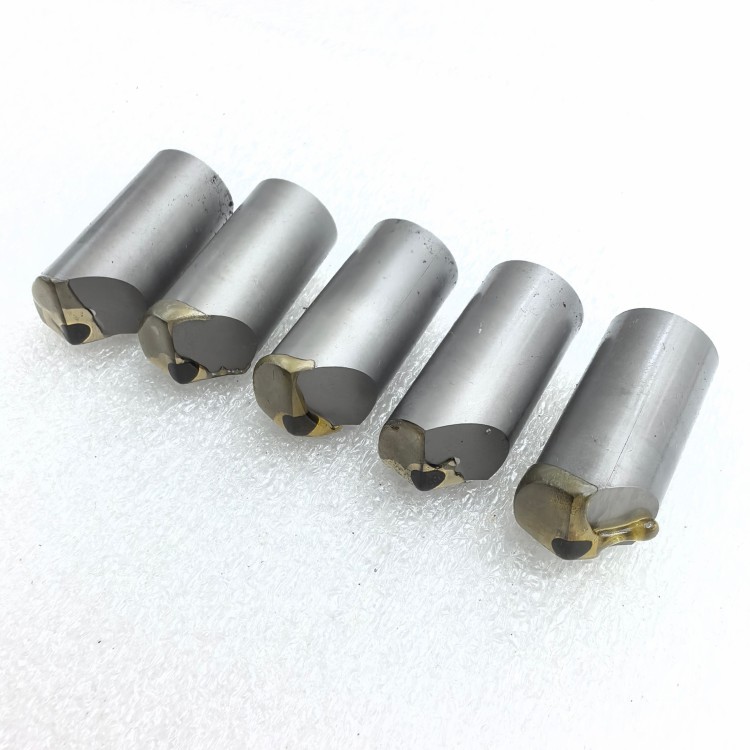 P0132.00 CNC PCBN Turning Insert TNGA TNMG VNMG CNMG Solid CBN Inserts for Hardened Steel Cast Iron