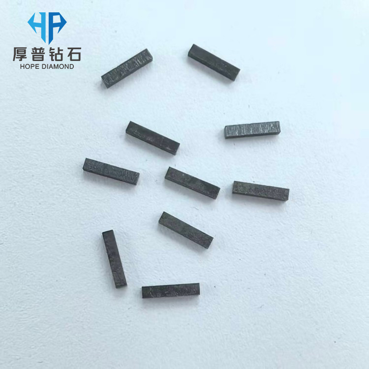 Size 4.0x0.8x0.8mm High Purity CVD Polycrystalline Diamond Blanks for Cutting Tools Superior Hardness and Wear Resistance