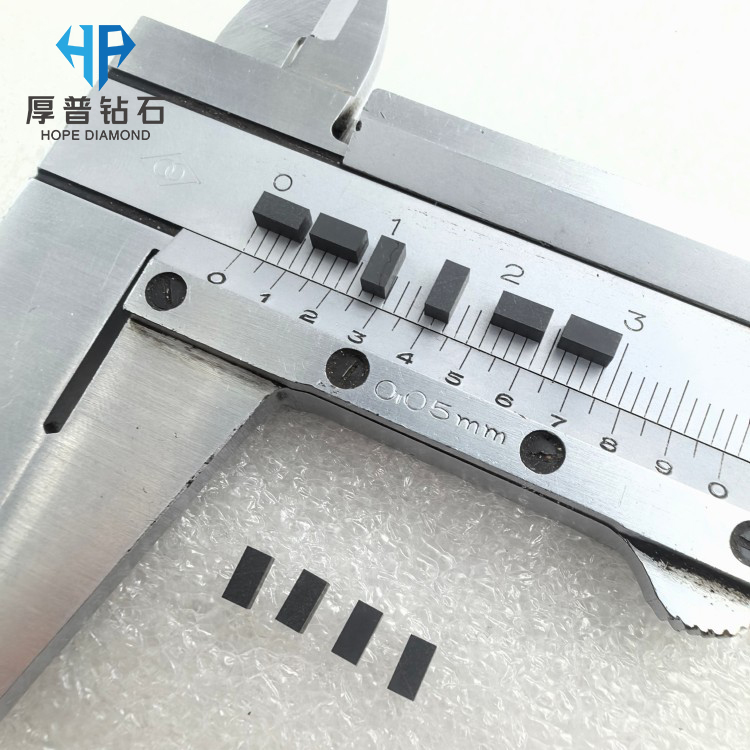 Size 4.0x0.8x0.8mm High Purity CVD Polycrystalline Diamond Blanks for Cutting Tools Superior Hardness and Wear Resistance