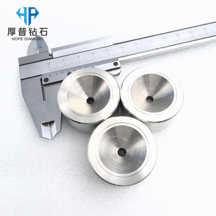 Size 35x19mm Hole 2.900mm PCD Wire Drawing Die Stainless Steel Casing for Copper/Aluminum/Wire High Wear Resistance Thermal OEM