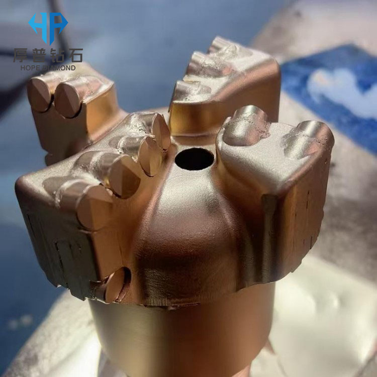 Size 102mm High Performance PDC Steel Body 4 Blade Bit for Rock Drilling Applications