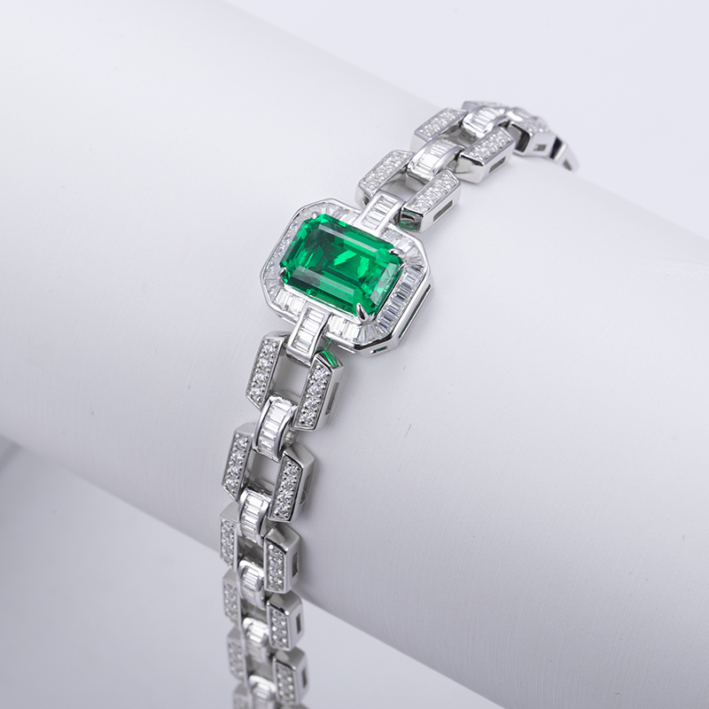 18K Green Emerald Cut Lab Grown Diamond Bracelet Sleek Geometric Statement Piece
