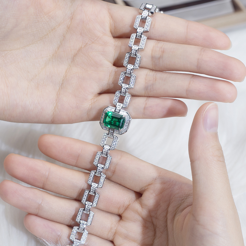 18K Green Emerald Cut Lab Grown Diamond Bracelet Sleek Geometric Statement Piece
