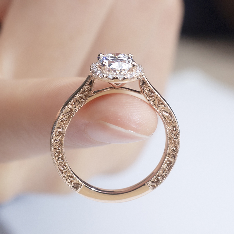 18K Rose Gold Oval Cut Lab Grown Diamond Engagement Ring with Halo Setting & IGI Certificate