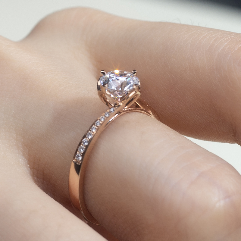 18K Rose Gold Round Lab-Grown Diamond Four-Prong Engagement Ring for Women VS Clarity, Ideal Cut