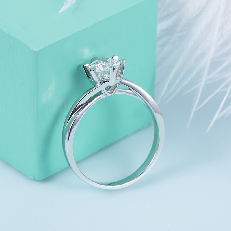 HOPE 18K Gold Round Lab-Grown Diamond IGI Certified D Color VVS Clarity Brilliant Cut Ring for Bride
