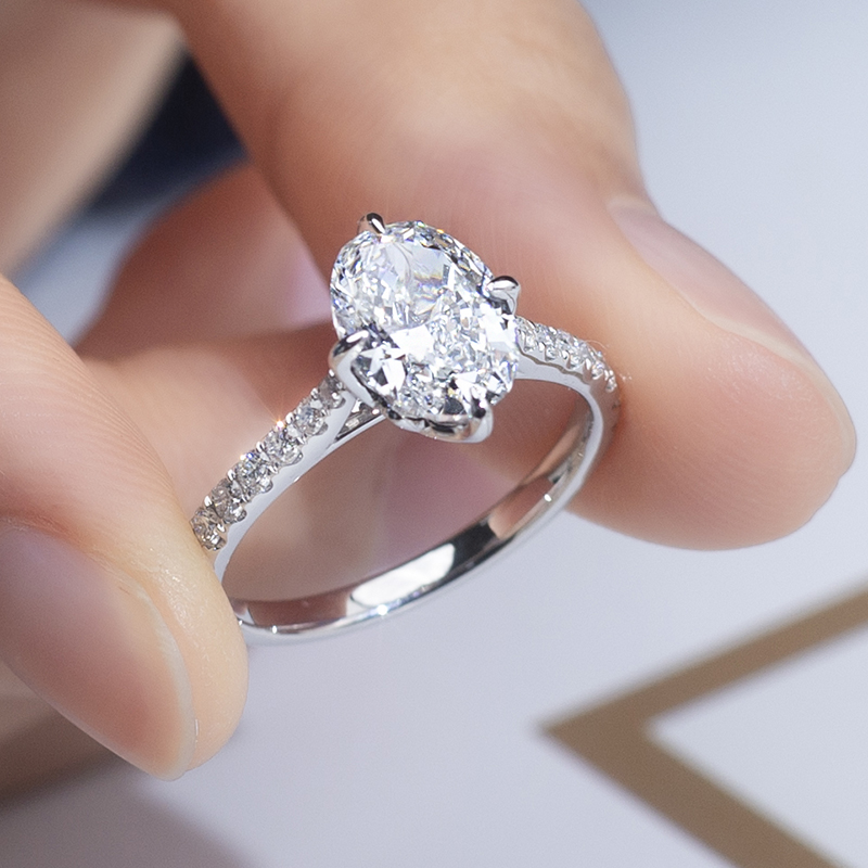 18K Gold Lab-Grown Oval Diamond Four-Prong Solitaire Engagement Ring VVS Clarity, Ideal Cut for Her