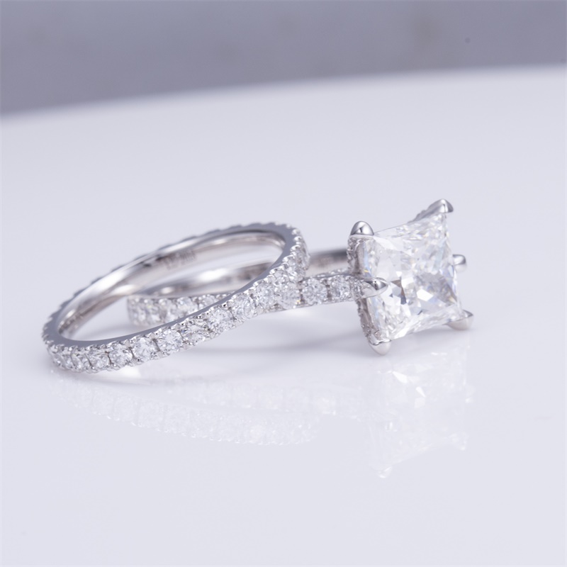 Elegant 18K Rose Gold Lab-Grown Pear Diamond Engagement Ring for Her VVS Clarity, Ideal Cut