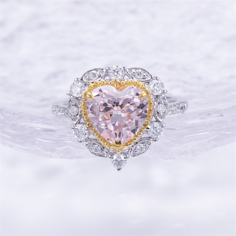 18K Gold Lab-Grown Diamond Solitaire Engagement Ring for Women VVS Clarity, D Color, Ideal Cut